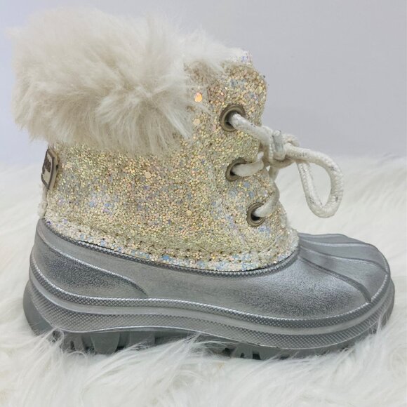 Children’s London Fog  Tadley Snow Boots With Silver Sparkles And White Faux Fur - Picture 5 of 8